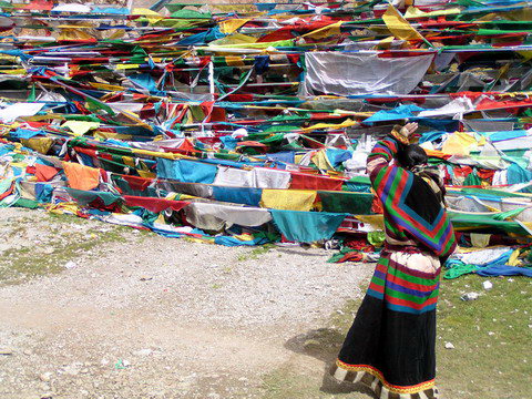 西藏圖片：西藏五體投地的虔誠信徒5