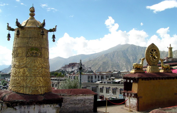 西藏圖片：西藏大昭寺金法輪2