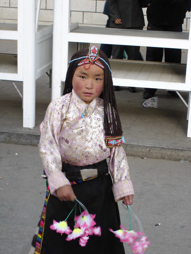 西藏圖片：藏族小姑娘
