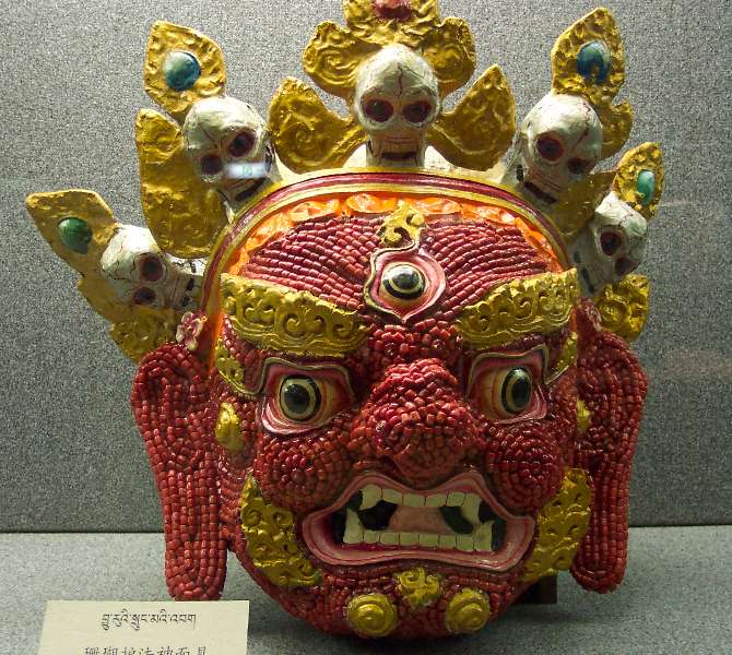 西藏圖片：珊瑚護法神面具