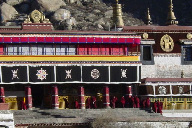 西藏圖片：清晨……哲蚌寺……