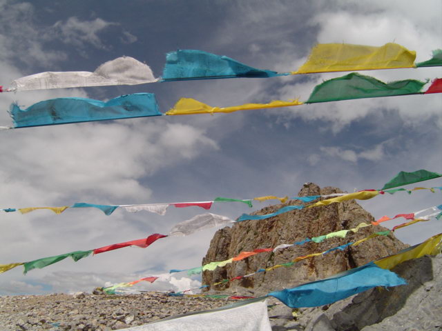西藏圖片：飛揚的經幡