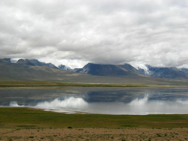 西藏照片：多情湖