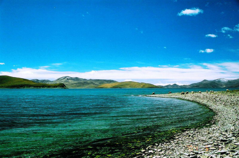西藏照片：路邊的小湖2