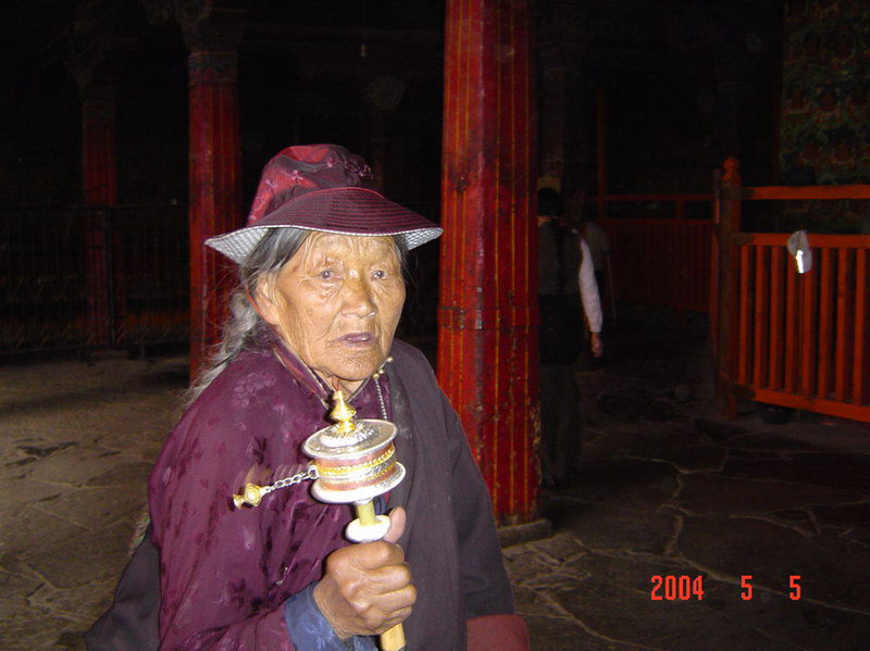 西藏照片：藏族大媽