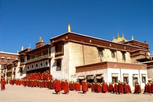 圖片：西藏昌都強巴林寺